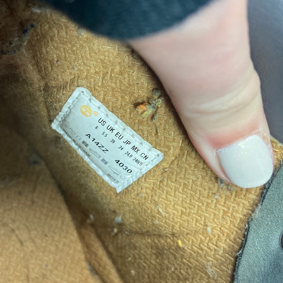 Timberland Boys Premium Waterproof Boots (2246) - Picture 6 of 6